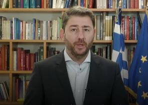 Ανδρουλάκης: «Ο κ. Μητσοτάκης ας σταματήσει να κάνει τον τροχονόμο των κερδών των τραπεζών»
