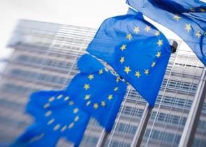 Κομισιόν: Υπό παραίτηση ο επικεφαλής Μεταφορών για τα δωρεάν ταξίδια στο Κατάρ