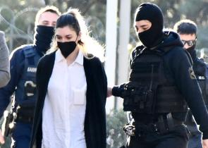 Πισπιρίγκου: Τι ζητά με εξώδικα που έστειλε σε ιατροδικαστές