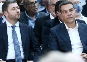 ΣΥΡΙΖΑ-ΠΑΣΟΚ: Πολιτικό τανγκό... ισορροπιών με το βλέμμα στραμμένο στις κάλπες