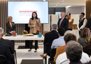 Κεραμέως: Απένειμε Βραβείο για την Βιοϊατρική Τεχνολογία που έχει καθιερώσει η PAPAPOSTOLOU Healthcare Technologies