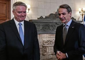 O OΟΣΑ ψηφίζει... Μητσοτάκη