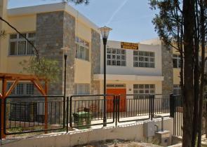 Θεσσαλονίκη: Εξωσχολικοί τραυμάτισαν με μαχαίρι μαθητή έξω από σχολείο