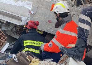 Σεισμός στην Τουρκία: Συγκλονίζουν οι περιγραφές των Ελλήνων διασωστών (Video)