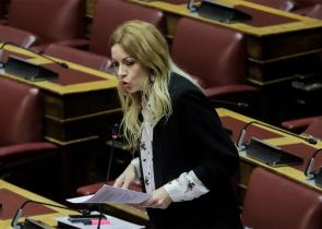Ανεξαρτητοποιήθηκε η βουλευτής του ΣΥΡΙΖΑ Αγγελική Αδαμοπούλου