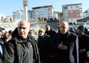 Τουρκία: Ξεχειλίζει η οργή πολιτών κατά εργολάβων και Ερντογάν