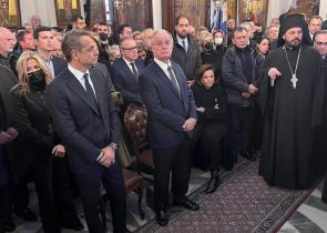 To «τελευταίο αντίο» στον Μανούσο Βολουδάκη (Photos)