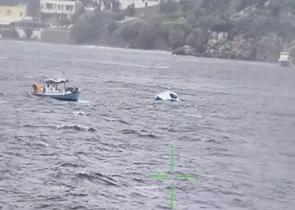 Συνελήφθη ένας 17χρονος και ένας 30χρονος για το ναυάγιο με μετανάστες στη Λέρο