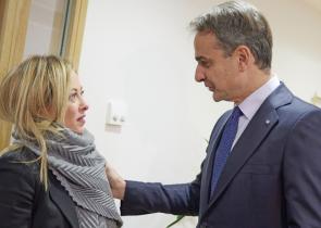 Τηλεφωνική επικοινωνία Μητσοτάκη - Μελόνι για το μεταναστευτικό