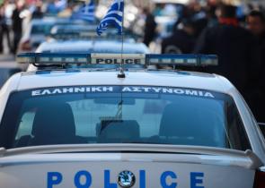 Στα χέρια της αστυνομίας μέλη συμμορίας που άρπαζε τσάντες στην Αττική – Εξιχνιάστηκαν 15 υποθέσεις