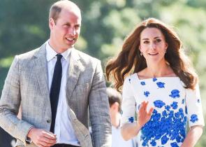 Kate Middleton: Η μοναδική της αντίδραση όταν μωρό πήρε την τσάντα της