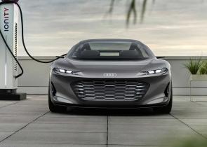 Πιο εντυπωσιακό και ισχυρό από ποτέ το νέο Audi A8 (photos)