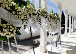 Ρένα Κουμιώτη: Συγκίνηση στο «τελευταίο αντίο» (Photos)