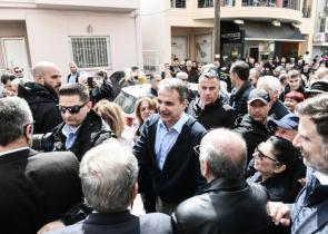 Η δεξιά ατζέντα και η διαχείριση του πολιτικού κέντρου