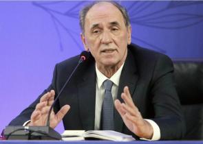 «Ρουκέτες» Σταθάκη: Κρατικοποίηση Εθνικής Τράπεζας, ΔΕΗ και αύξηση του φόρου μερισμάτων