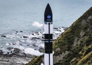 NASA: Δύο μικροί δορυφόροι μεταφέρονται στο διάστημα για να παρατηρούν τους κυκλώνες