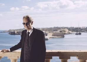 Αντρέα Μποτσέλι: Το μήνυμά του προς το ελληνικό κοινό λίγο πριν τη συναυλία του στο ΟΑΚΑ