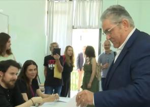 Απρόοπτο με τον Δημήτρη Κουτσούμπα στη Λαμία -Δεν του έδωσαν ψηφοδέλτιο του ΚΚΕ