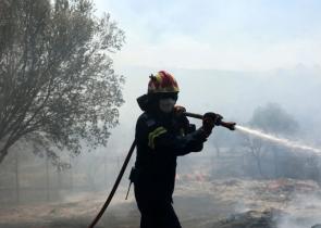 Φωτιά στον Κουβαρά: Κλήσεις στο ΕΚΑΒ για δύο περιστατικά