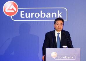 Eurobank: Στα 684 εκατ. ευρώ τα καθαρά κέρδη στο εξάμηνο - Το μήνυμα του Φ. Καραβία