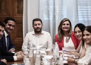 ΠΑΣΟΚ: Αυτή είναι η «σκιώδης» κυβέρνηση του Νίκου Ανδρουλάκη (ονόματα)