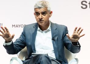 Δήμαρχος Λονδίνου: Να βρεθεί τρόπος το Λονδίνο και η Αθήνα να μοιράζονται κάποια από τα Γλυπτά του Παρθενώνα