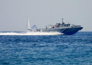 Κύθνος: Προσάραξε καταμαράν με σημαία Ιταλίας – Καλά στην υγεία τους οι επιβαίνοντες