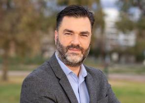 ΠΑΣΟΚ: Στηρίζει τον Σπύρο Σκιαδαρέση για την Περιφέρεια Δυτικής Ελλάδας