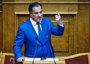 Νέο εργασιακό: Ο Γεωργιάδης... γλέντησε το ΚΚΕ εντός Βουλής