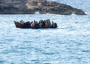 Ναυάγιο κοντά στην Λαμπεντούζα - Αγνοούνται 20 μετανάστες, διασώθηκαν επτά