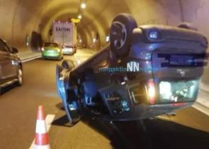 Τούμπαρε αυτοκίνητο μέσα στο τούνελ της Κλόκοβας – Στην Πάτρα μεταφέρθηκαν οι τραυματίες