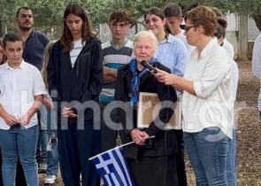 Συγκινητική ομιλία της “μάνας της Χειμάρρας”, Ερμιόνης Μπρίγκου: Η Ελλάδα είναι πατρίδα, δεν υπάρχει δικαιοσύνη για μας εδώ