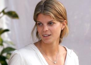 Η Αθηνά Ωνάση στα πάτρια εδάφη μετά από 17 χρόνια