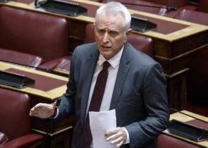 Ο Ραγκούσης ζητά από τον Κασσελάκη να διαγράψει τα τρολς που του κάνουν επιθέσεις