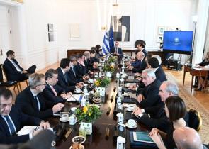 Αυτοί είναι οι πιο δημοφιλείς υπουργοί της Κυβέρνησης (κάρτα)