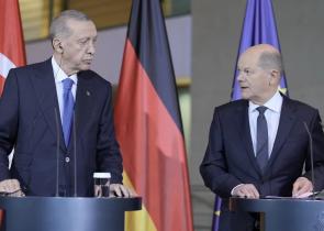 Γερμανικά ΜΜΕ: Επαίσχυντη επίσκεψη Ερντογάν - Κεραυνοί κατά Ισραήλ, κουβέντα για τη Χαμάς, αμήχανος ο Σολτς