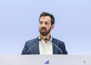 Ρωμανός για Κασσελάκη: Εκπροσωπεί το ψέμα, τον λαϊκισμό, τη χυδαιότητα και την άγνοια