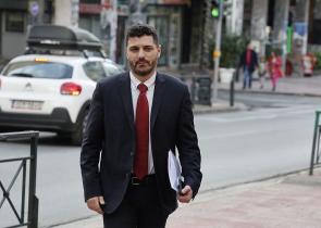 Νέα «πυρά» Τεμπονέρα κατά Κασσελάκη