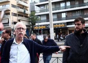 Κεντρική Επιτροπή ΣΥΡΙΖΑ: Αποχώρησε ο Βίτσας – «Αίσχος» φώναζε ο Φίλης (Photos)