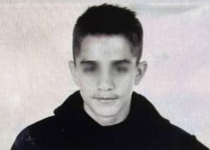 Δίωξη για απόπειρα ανθρωποκτονίας στον 18χρονο που εκτόξευσε τη φωτοβολίδα στον αστυνομικό - Πώς η ΕΛ.ΑΣ. έφθασε στη σύλληψη του