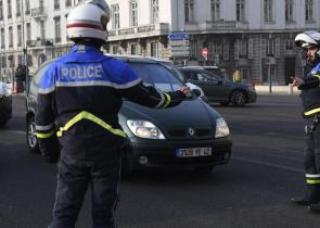 Γαλλία: Πέντε συλλήψεις σε αντιτρομοκρατική επιχείρηση