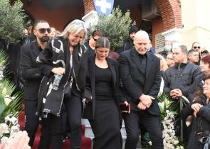 Νίκος Φλωρινιώτης: Θρήνος στο τελευταίο «αντίο» (Photos)