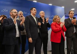 Ν.Δ.: Χριστουγεννιάτικη γιορτή στα γραφεία και επίσκεψη στελεχών στον Σύλλογο «Η ΦΛΟΓΑ» (Photos)