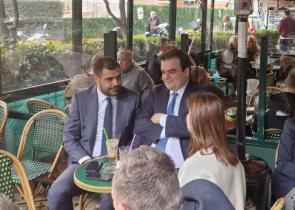 Πιερρακάκης και Μαρινάκης στο Κολωνάκι για καφέ μετά την δοξολογία στον Άγιο Διονύσιο (Photos)