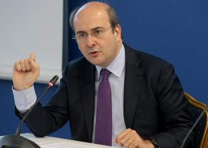 Χατζηδάκης: Οι τράπεζες να διατηρήσουν και φέτος τις χαμηλότερες χρεώσεις για τα στεγαστικά