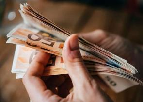 e-ΕΦΚΑ: Έρχονται ανατροπές στα επιδόματα – Ποια θα «κουρευτούν» και ποια θα αυξηθούν