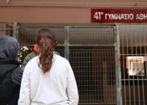Κυψέλη: Προφυλακίστηκε ο 19χρονος που επιτέθηκε με σφυρί σε μαθητή και μαχαίρωσε διευθυντή