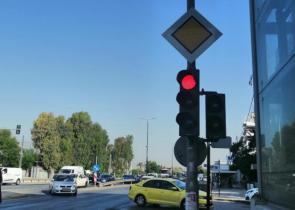 Πρόστιμο 700 ευρώ για χιλιάδες οδηγούς -Σε ποια φανάρια της Αθήνας θα μπούν κάμερες