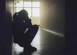 Νίκαια: Θύμα ξυλοδαρμού 10χρονη από συμμαθητές της – Συγκάλυψη καταγγέλλει η μητέρα