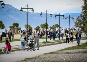 Θερμές αέριες μάζες θα επηρεάσουν τη χώρα μας έως και το Μεγάλο Σάββατο